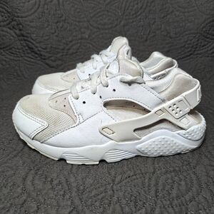 Nike Air Huarache Triple White Flyknit Mesh Men's Sneakers Youth Size 1Y